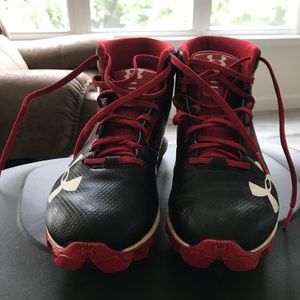 Under Armour Football Cleats - Boys